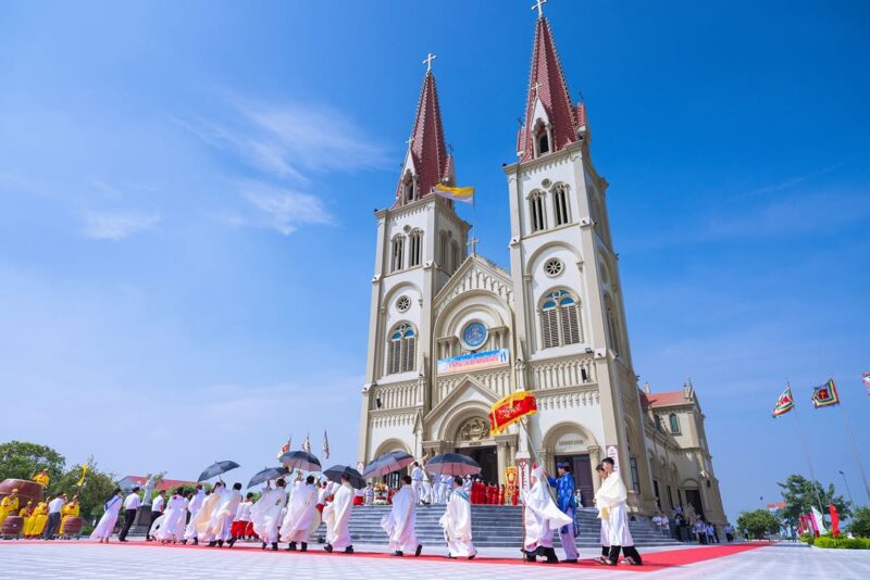 fb-1578851229095483_1210511484453424