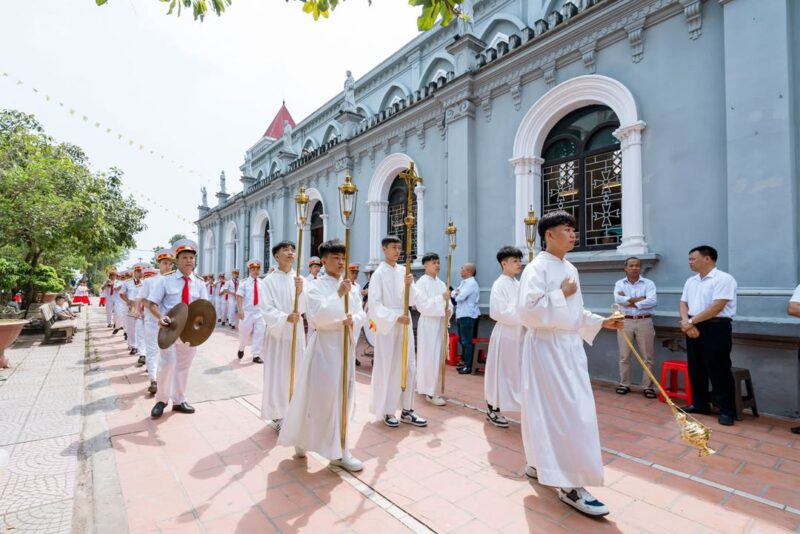 fb-1578851229095483_1211146341056605