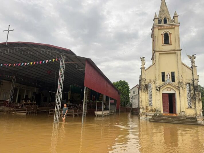 fb-732768673513037_1120582643531952