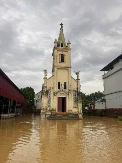 fb-732768673513037_1120582643531952