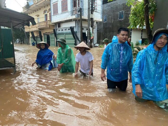 fb-732768673513037_1121017950155088