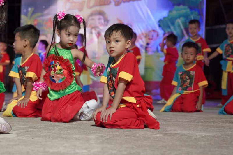 fb-267086443957481_1109889184687120