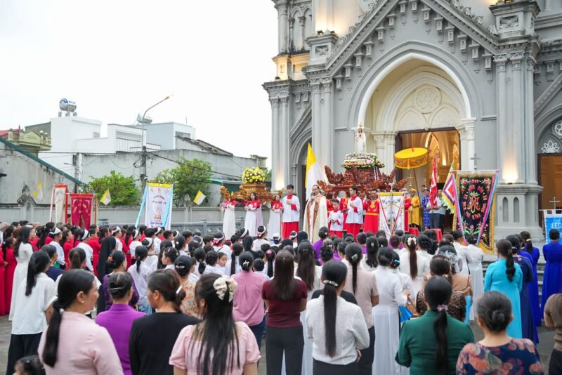 fb-1578851229095483_1212144294290143