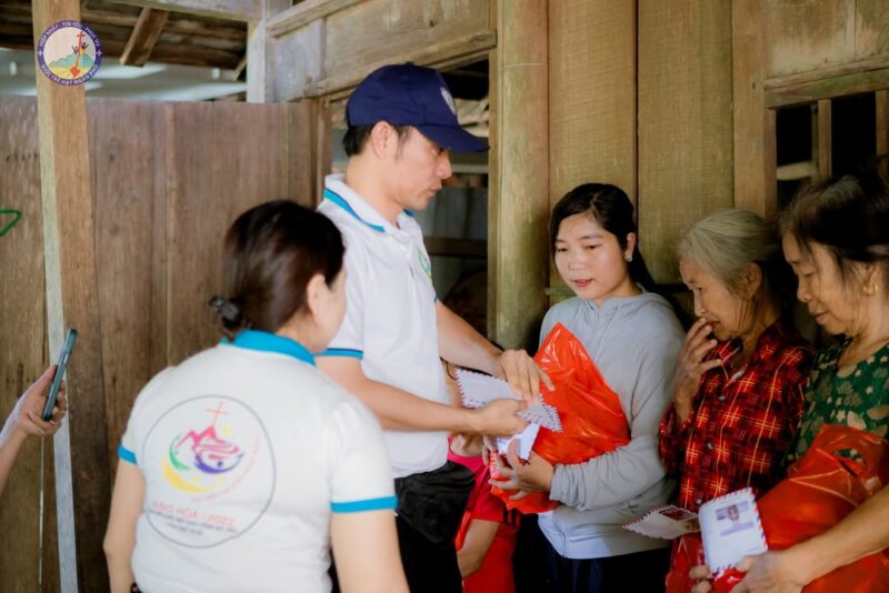 fb-267086443957481_1111491227860249