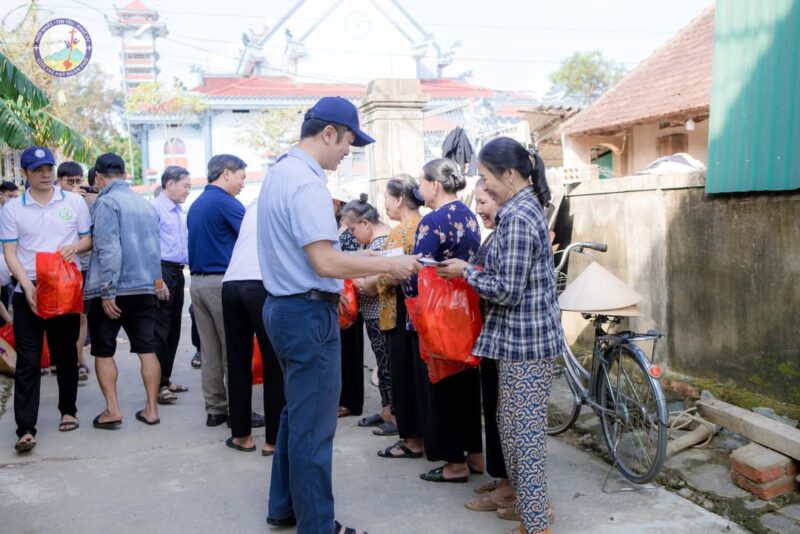 fb-267086443957481_1111491227860249