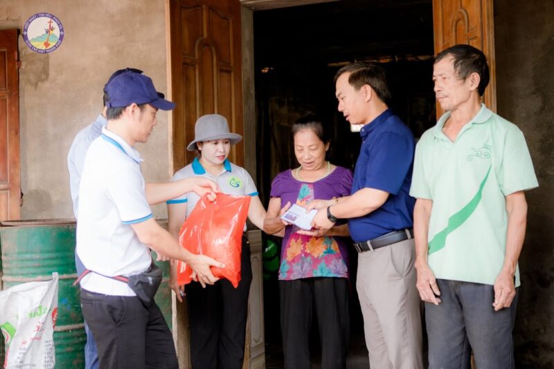 fb-267086443957481_1111491227860249