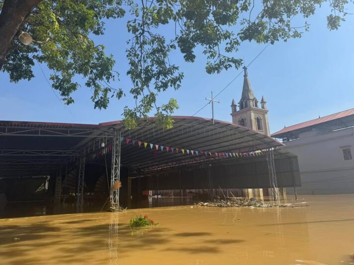 fb-732768673513037_1123232076600342