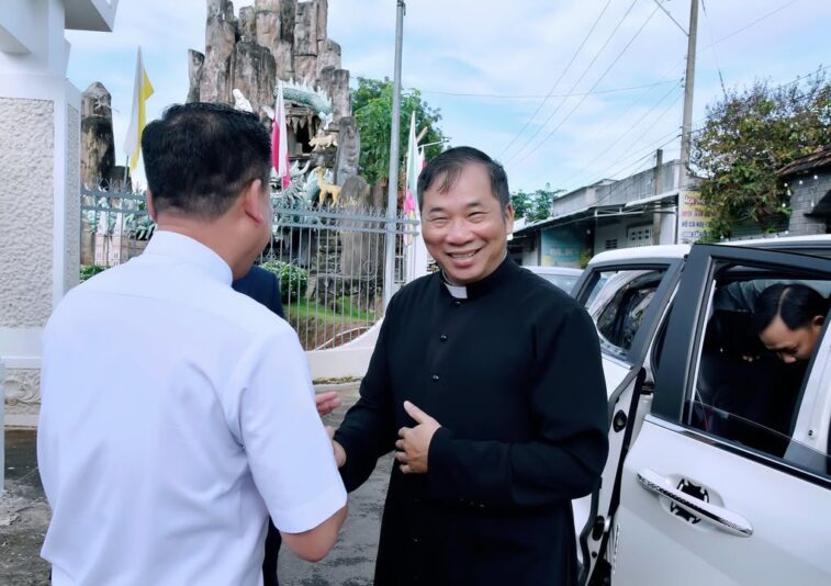 fb-585442494803518_1222428103255070