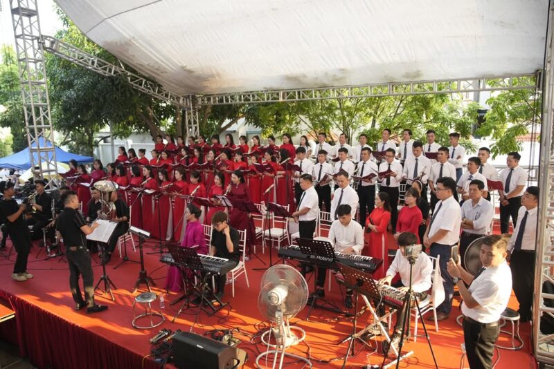 fb-1578851229095483_1214628217375084