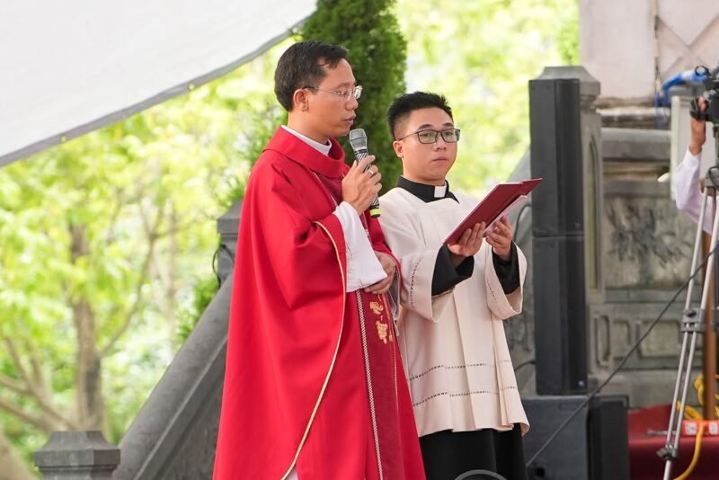 fb-1578851229095483_1215320463972526