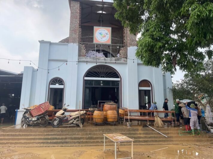 fb-732768673513037_1124057986517751