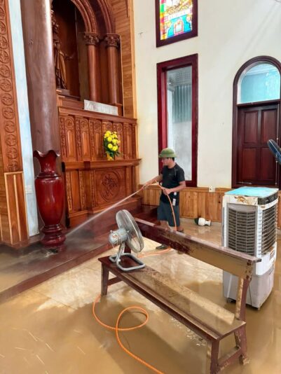 fb-732768673513037_1124166829840200