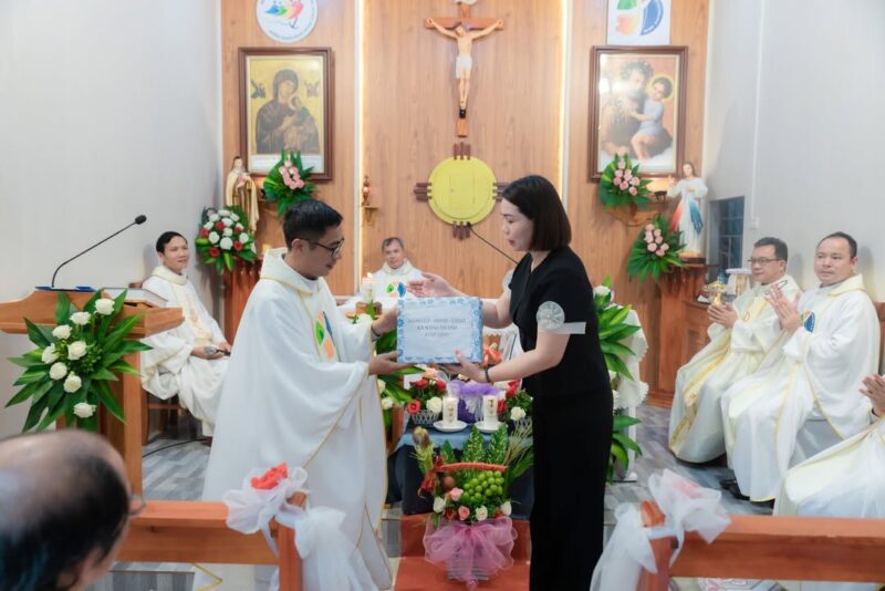 fb-732768673513037_1124844869772396