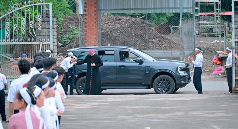 fb-585442494803518_1224077046423509