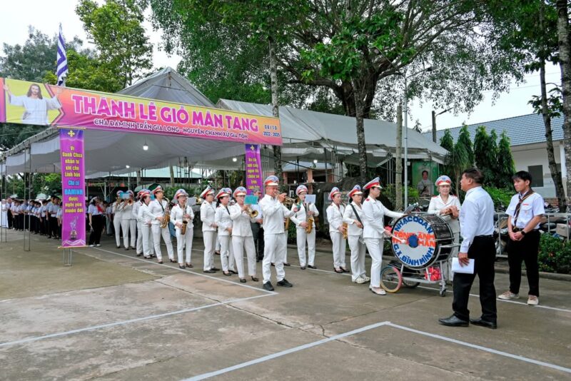 fb-585442494803518_1224077046423509