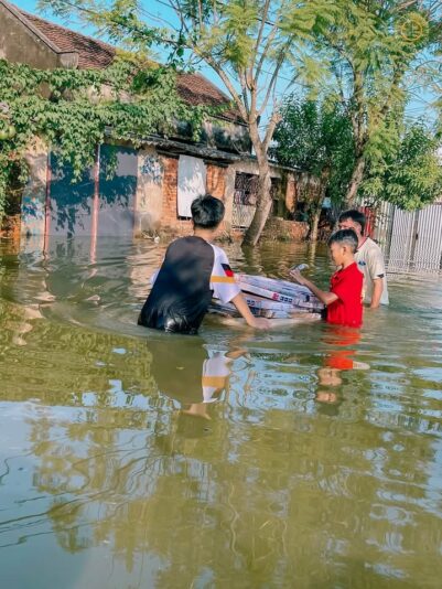 fb-732768673513037_1125715299685353