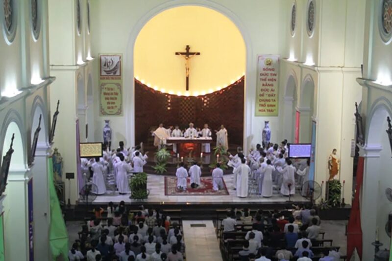 fb-732768673513037_1125646376358912