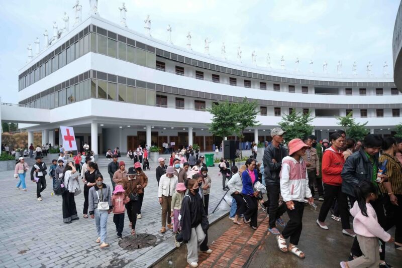 fb-585442494803518_1224755979688949