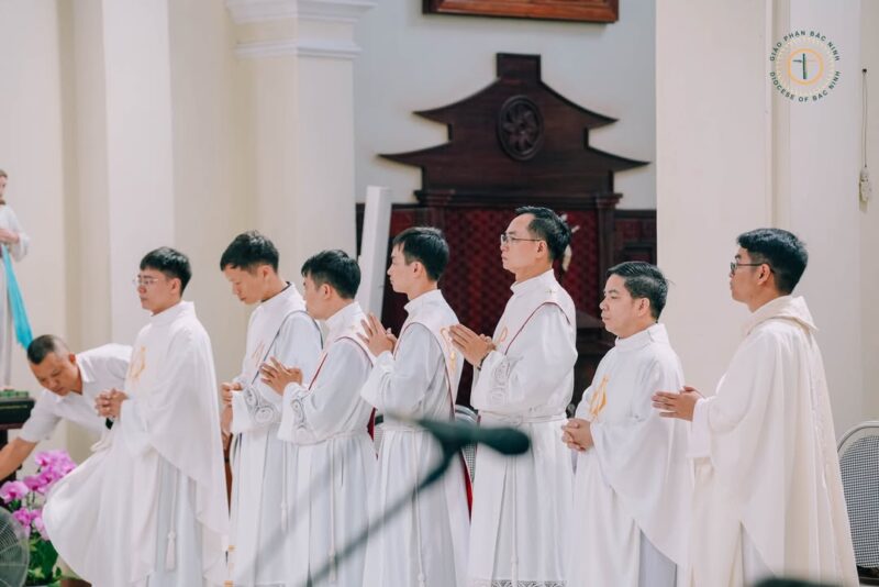 fb-732768673513037_1126181269638756