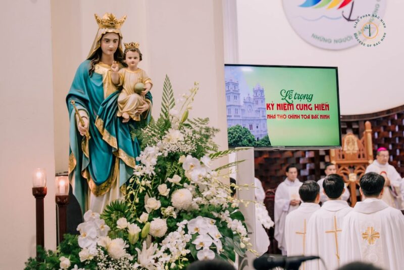 fb-732768673513037_1126181269638756