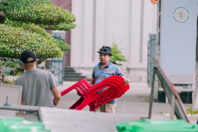 fb-732768673513037_1125943399662543