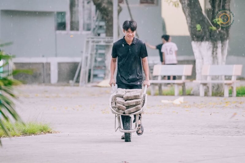 fb-732768673513037_1125943399662543