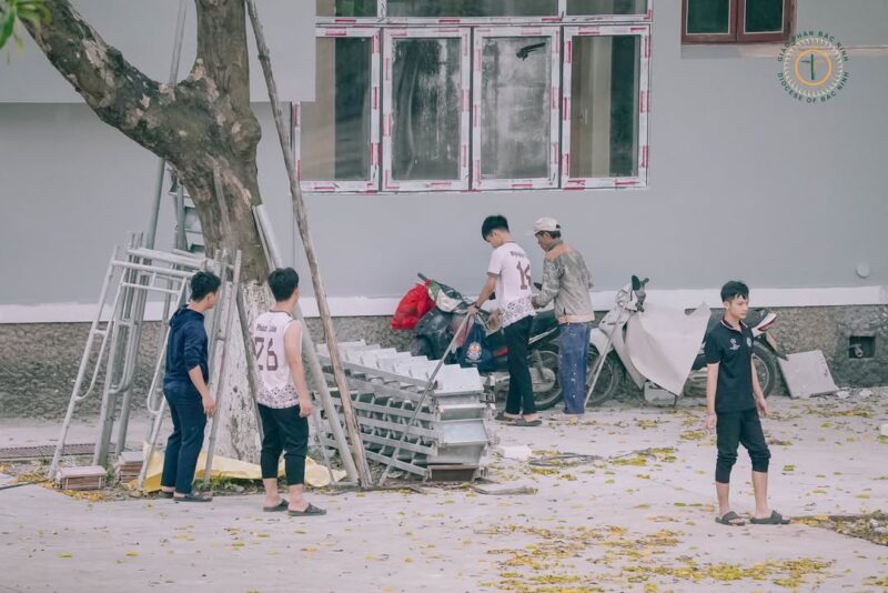 fb-732768673513037_1125943399662543