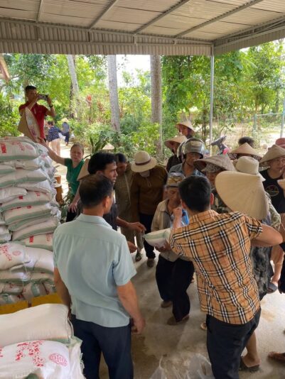 fb-732768673513037_1125874606336089