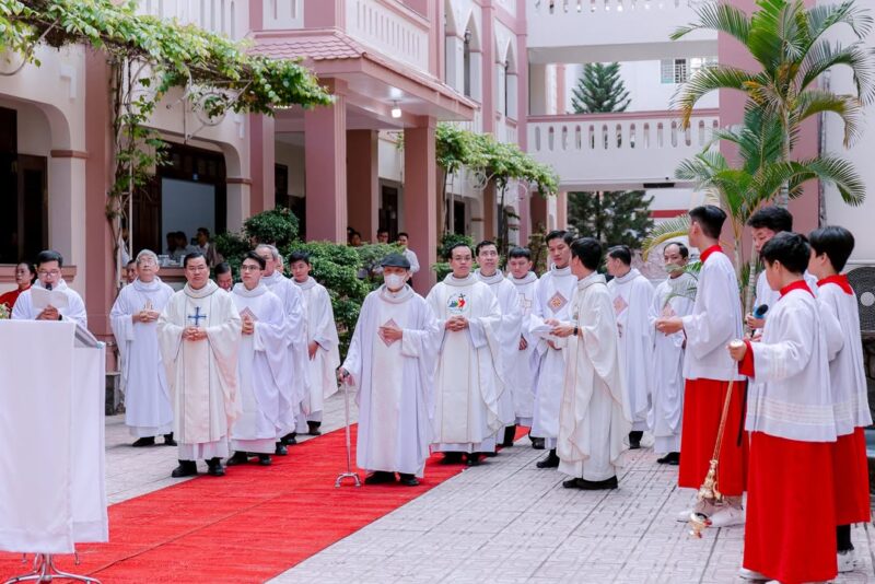 fb-585442494803518_1224964453001435