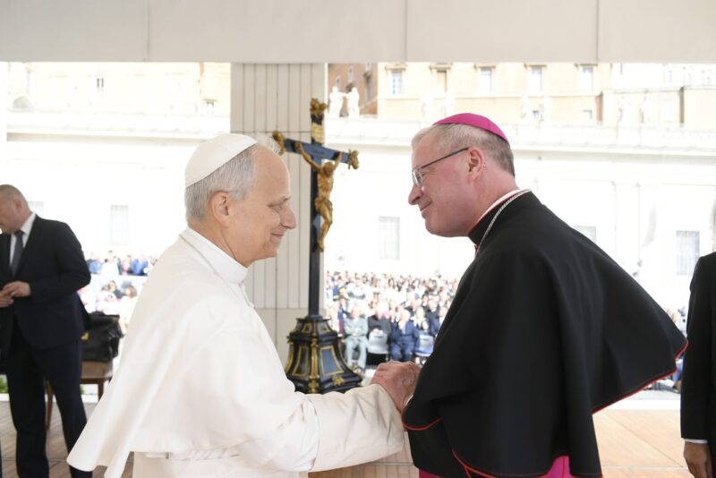 fb-272481673538_1271796871643365