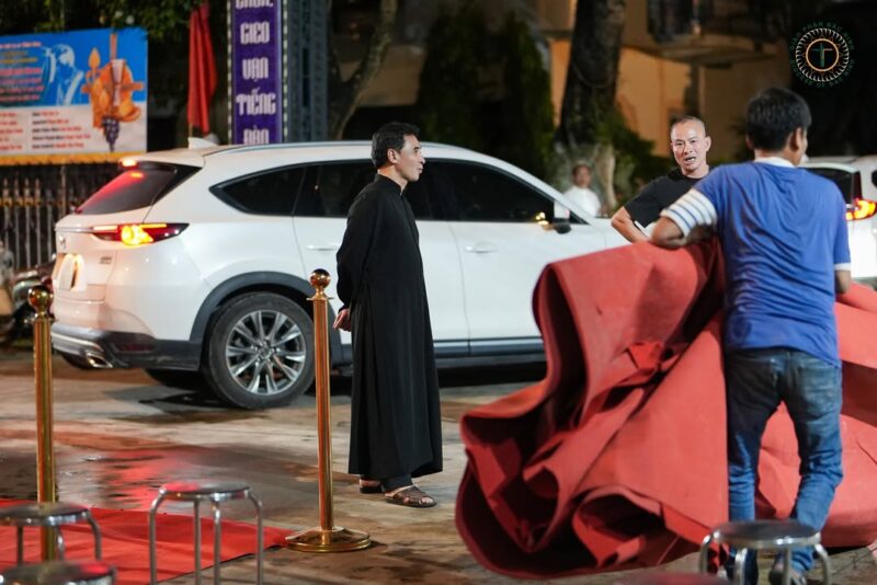 fb-732768673513037_1127011822889034