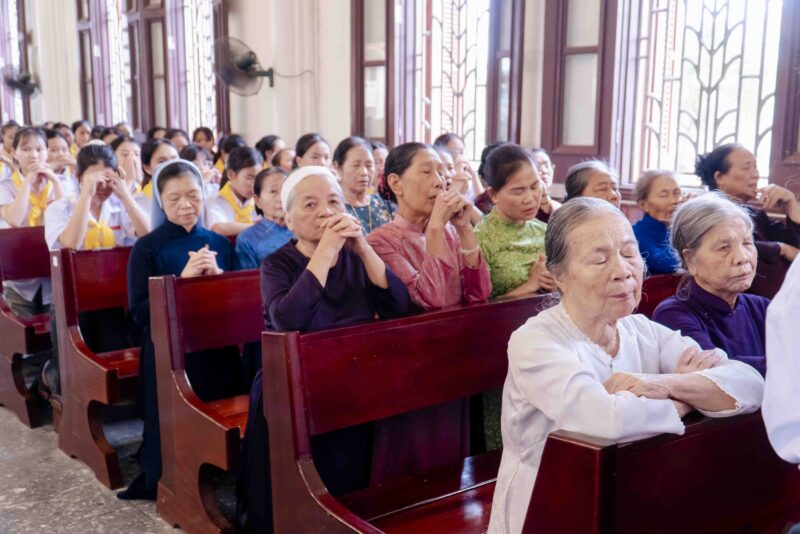 c9853bdef931ac5e8bfe535d64e1c2d4