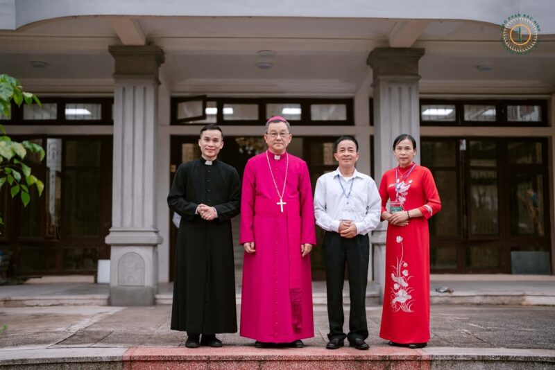 fb-732768673513037_1127478099509073