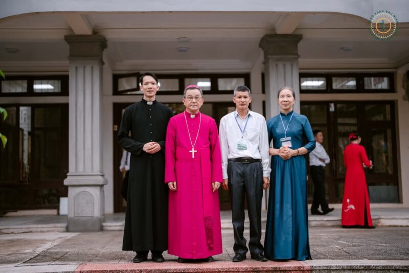 fb-732768673513037_1127478099509073