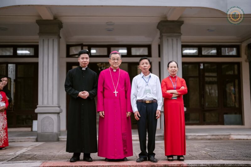 fb-732768673513037_1127478099509073