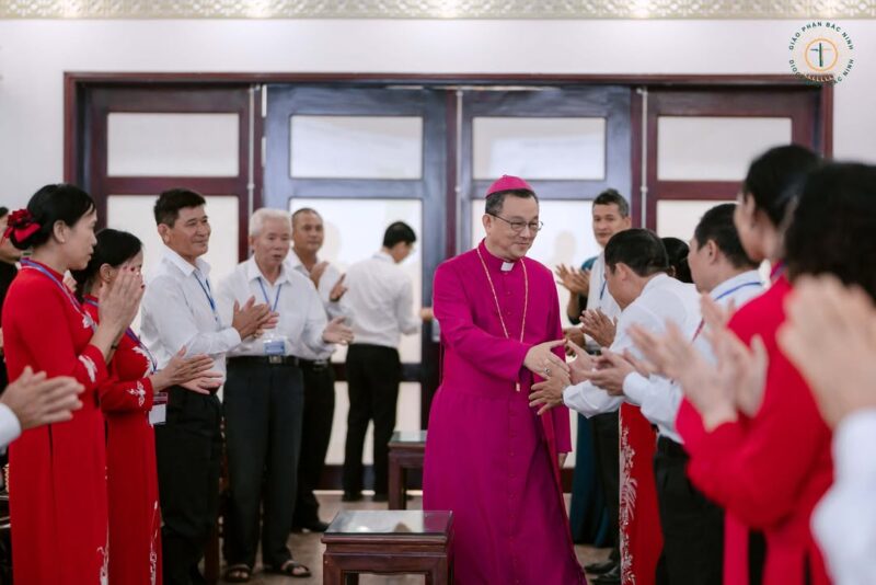 fb-732768673513037_1127400632850153