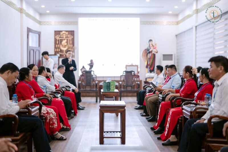 fb-732768673513037_1127400632850153