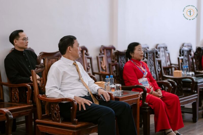 fb-732768673513037_1127400632850153