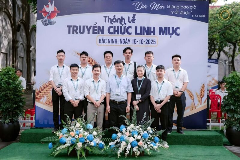 fb-732768673513037_1127839162806300