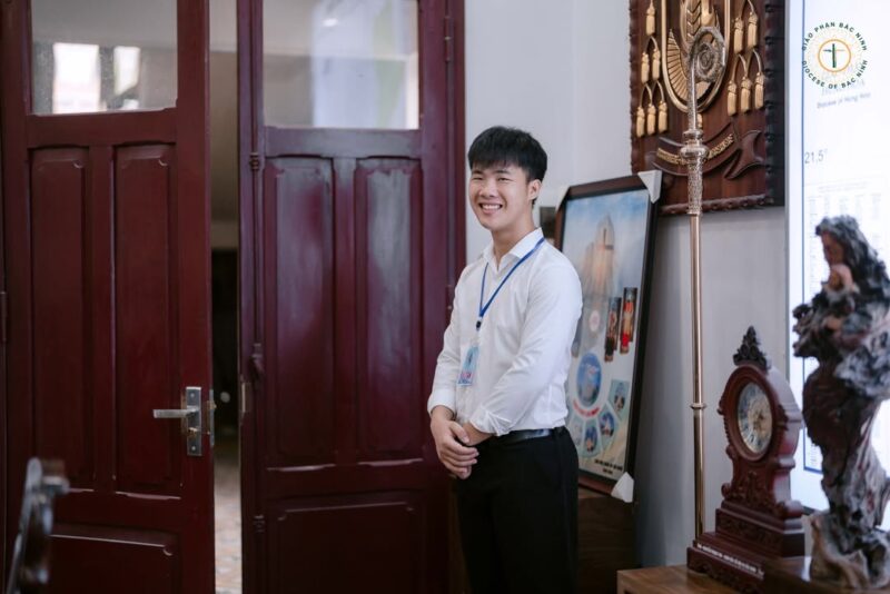 fb-732768673513037_1127822309474652