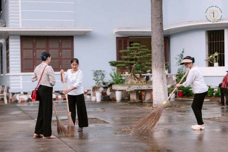 fb-732768673513037_1127822309474652