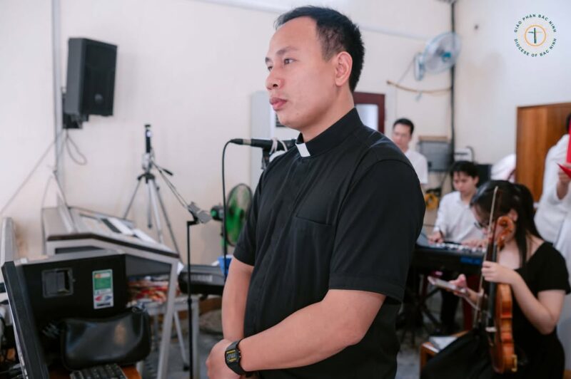 fb-732768673513037_1127771389479744