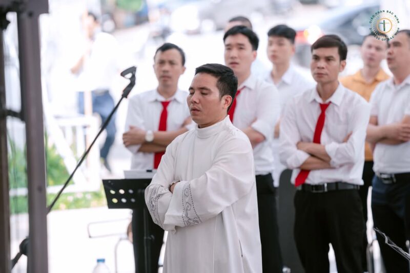 fb-732768673513037_1127771389479744