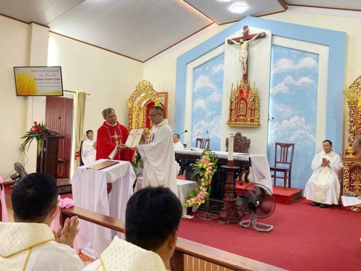 fb-732768673513037_1128345862755630