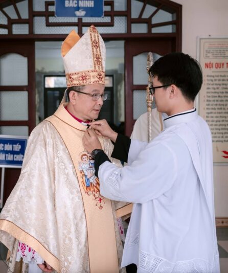 fb-732768673513037_1128487042741512