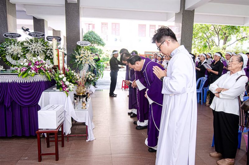 fb-422222558355253_1250325033804627