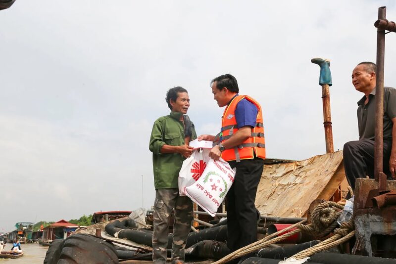 fb-732768673513037_1129597929297090