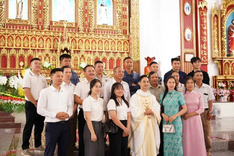 fb-732768673513037_1129660652624151