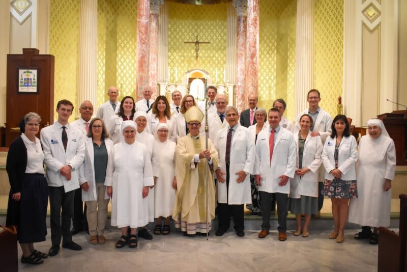 fb-1669188376658004_1448231197303205