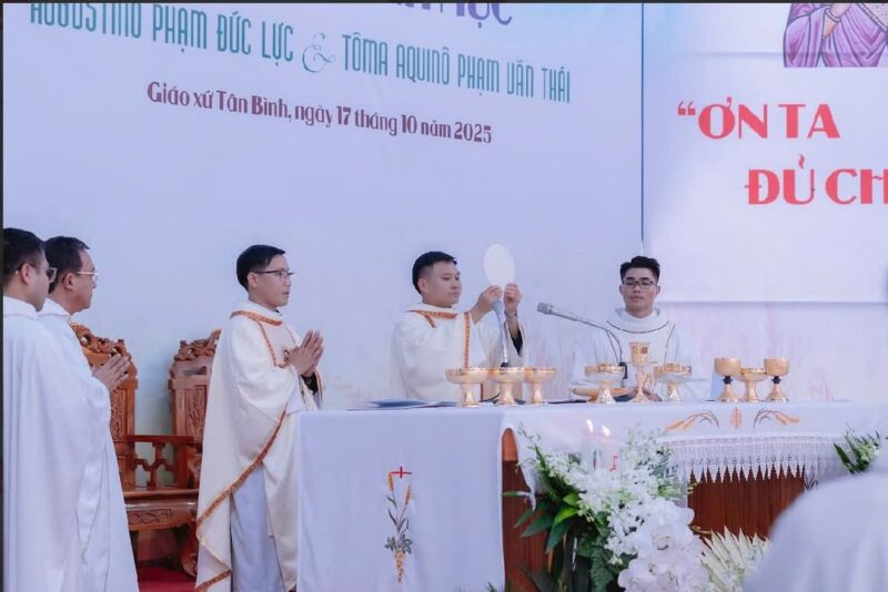 fb-732768673513037_1131109929145890